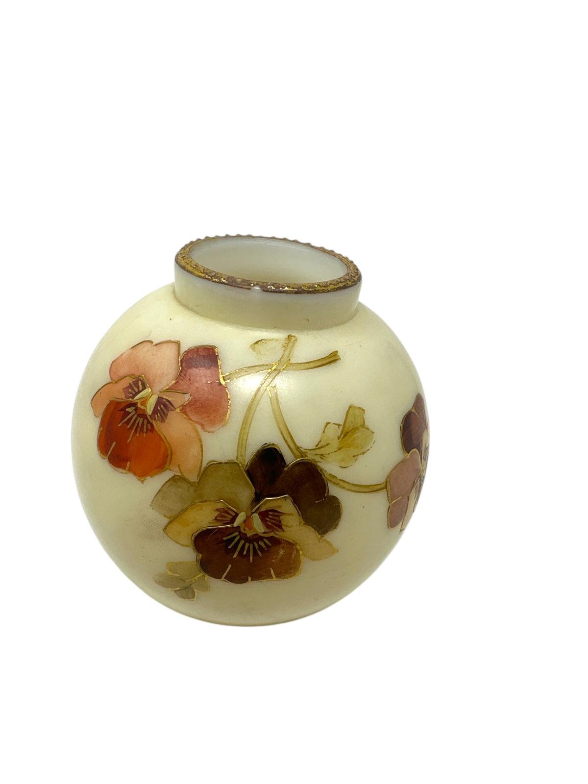 victorian smith brothers decorated round flower vase ciraca 1890s - Image 3